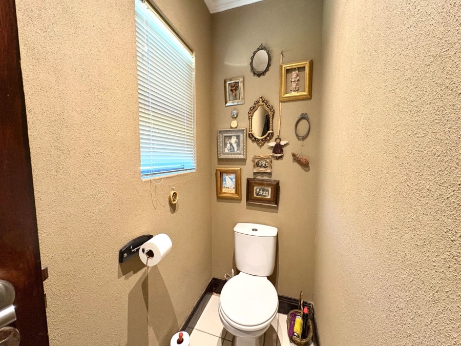 4 Bedroom Property for Sale in Woodland Hills Free State